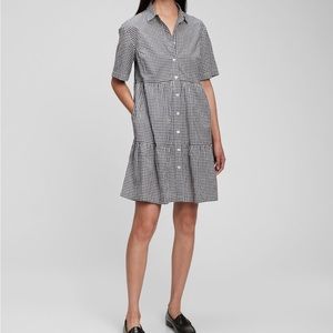 Gap gingham tiered shirt dress